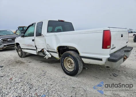 1998 GMC Sierra C1500 z USA, uszkodzony, nr VIN 1GTEC19W1WE514915